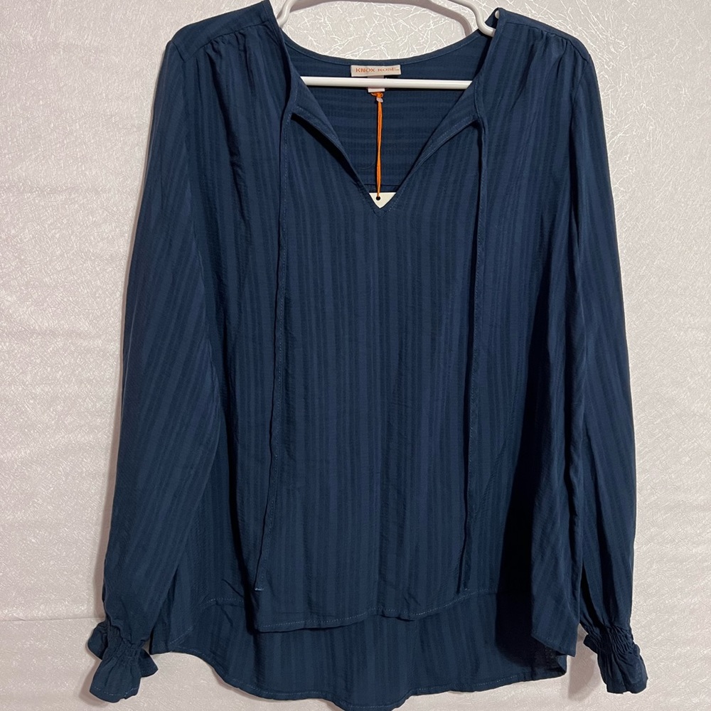Knox Rose Balloon Sleeve Flowy Blue Shirt